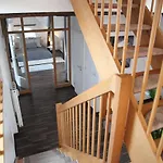 Wunderschoene Dachgeschoss - Maisonette Lägenhet