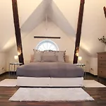 Lägenhet Wunderschoene Dachgeschoss - Maisonette *