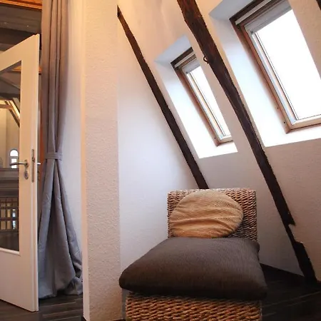 Wunderschoene Dachgeschoss - Maisonette *