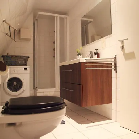 Wunderschoene Dachgeschoss - Maisonette Lejlighed *