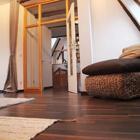 Wunderschoene Dachgeschoss - Maisonette * Rostock