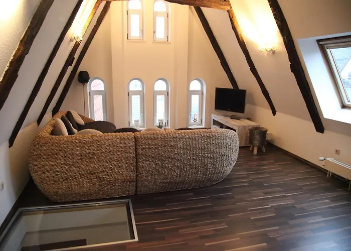 Wunderschoene Dachgeschoss - Maisonette ロストック